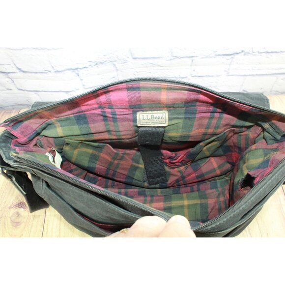 LL Bean Heritage Waxed Canvas Messenger Bag Black - Picture 9 of 14